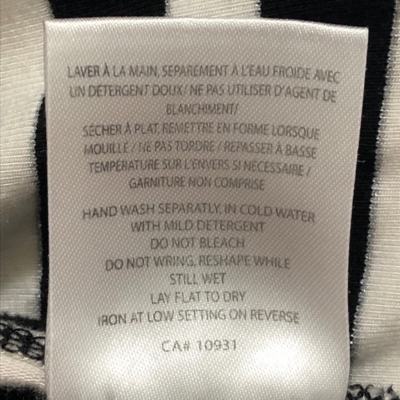 LAURA Black & White Striped Asymetric Top Size L - Picture 11 of 13